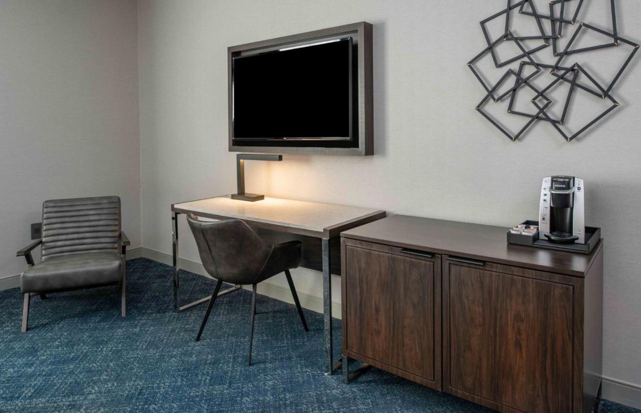 Holiday Inn Express - Boston South - Quincy By Ihg Exterior photo